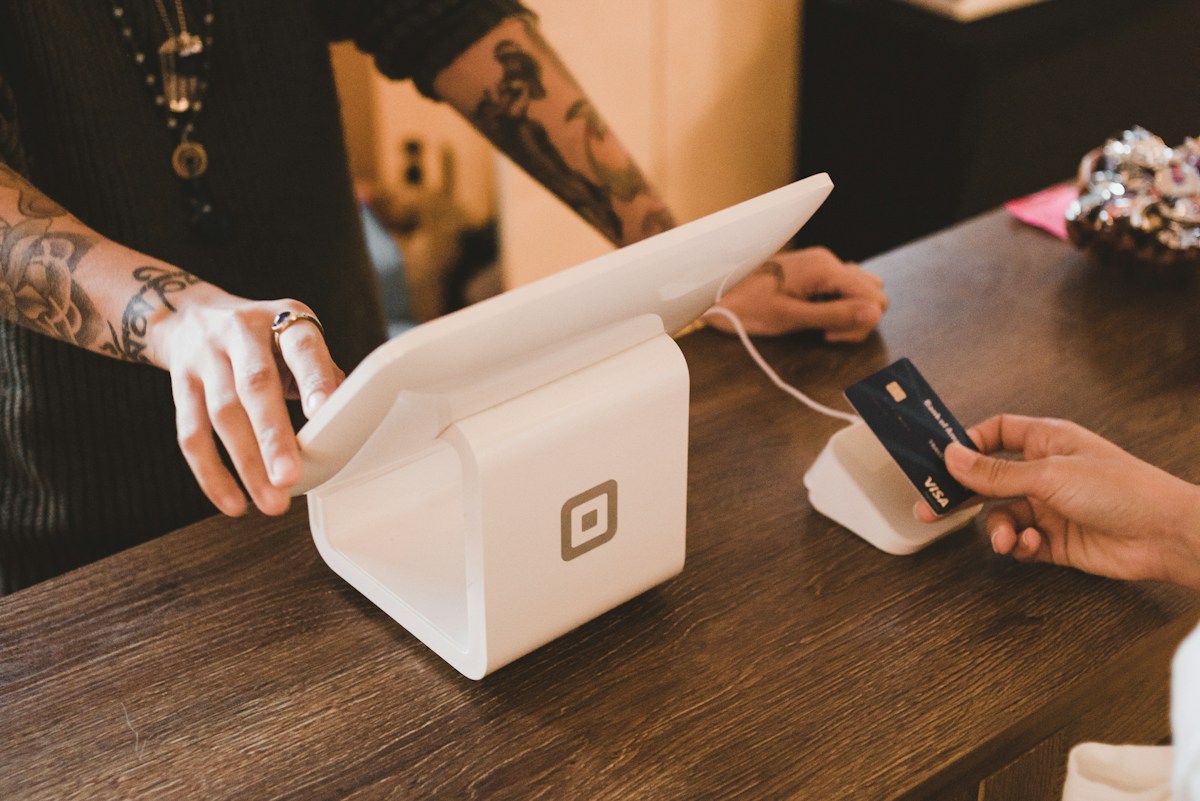 Merchant Cash Advance vs Business Loan: Which Is Better for Your Business?